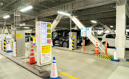 駐車場入庫ゲート（2階）